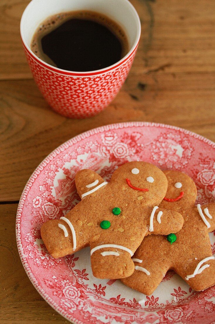 Gingerbread men and a cup of coffee