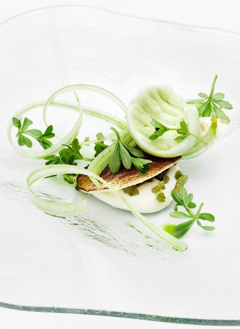 Fish with ice cream, asparagus and woodruff