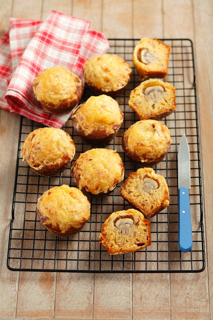 Bacon and onion muffins filled with mushrooms
