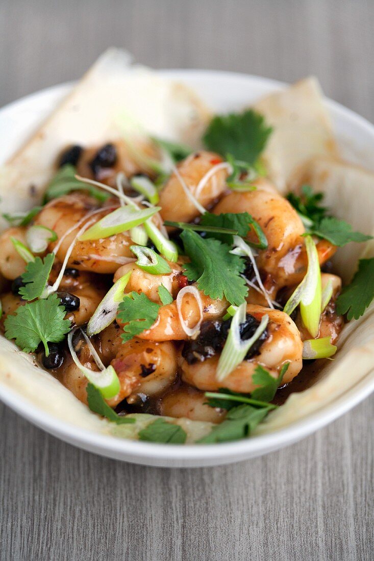 Spicy prawns with black beans, lemongrass and coriander