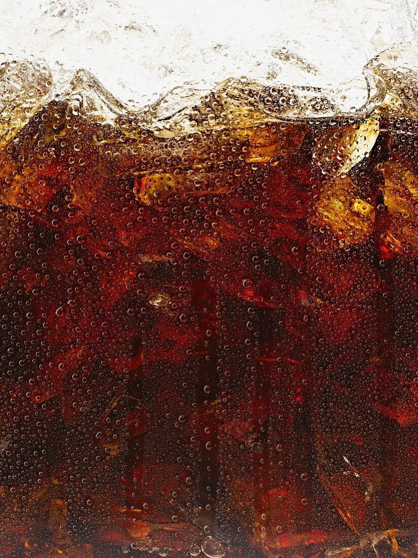 Ein Glas Cola (Nahaufnahme)