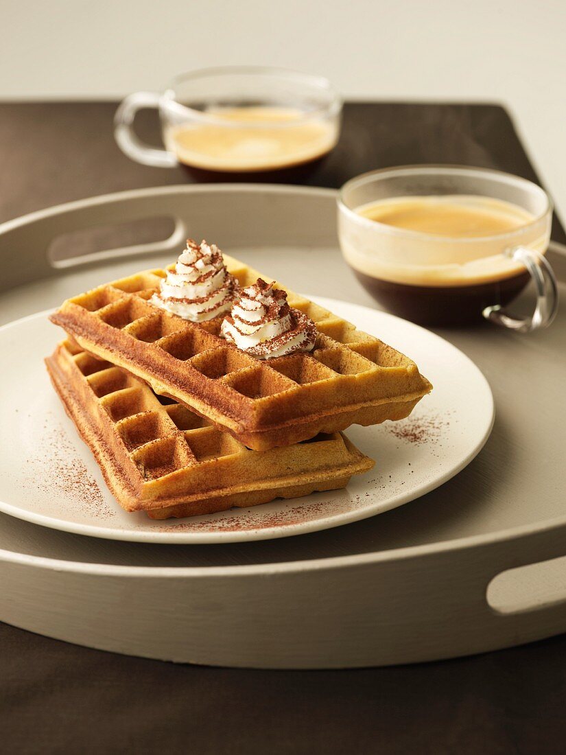 Waffeln mit Kaffee