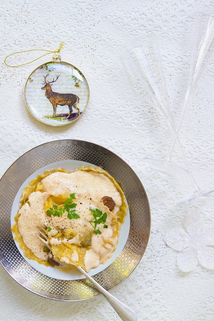 Chestnut ravioli with ricotta and porcini emulsion (Christmassy)