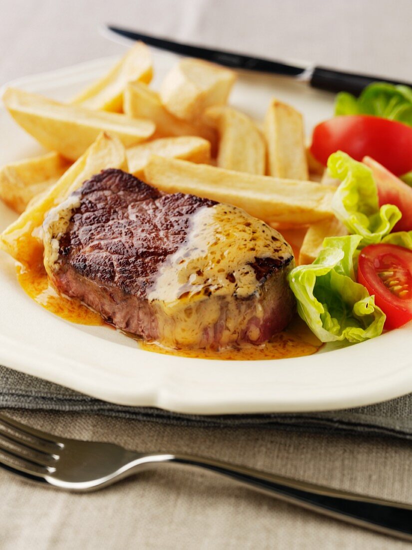 Beaf steak with chips