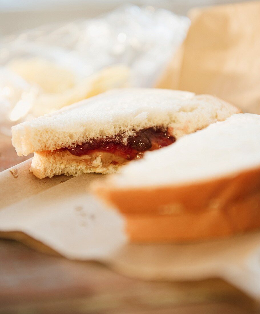 Sandwiches mit Erdnussbutter und Marmelade (Close Up)