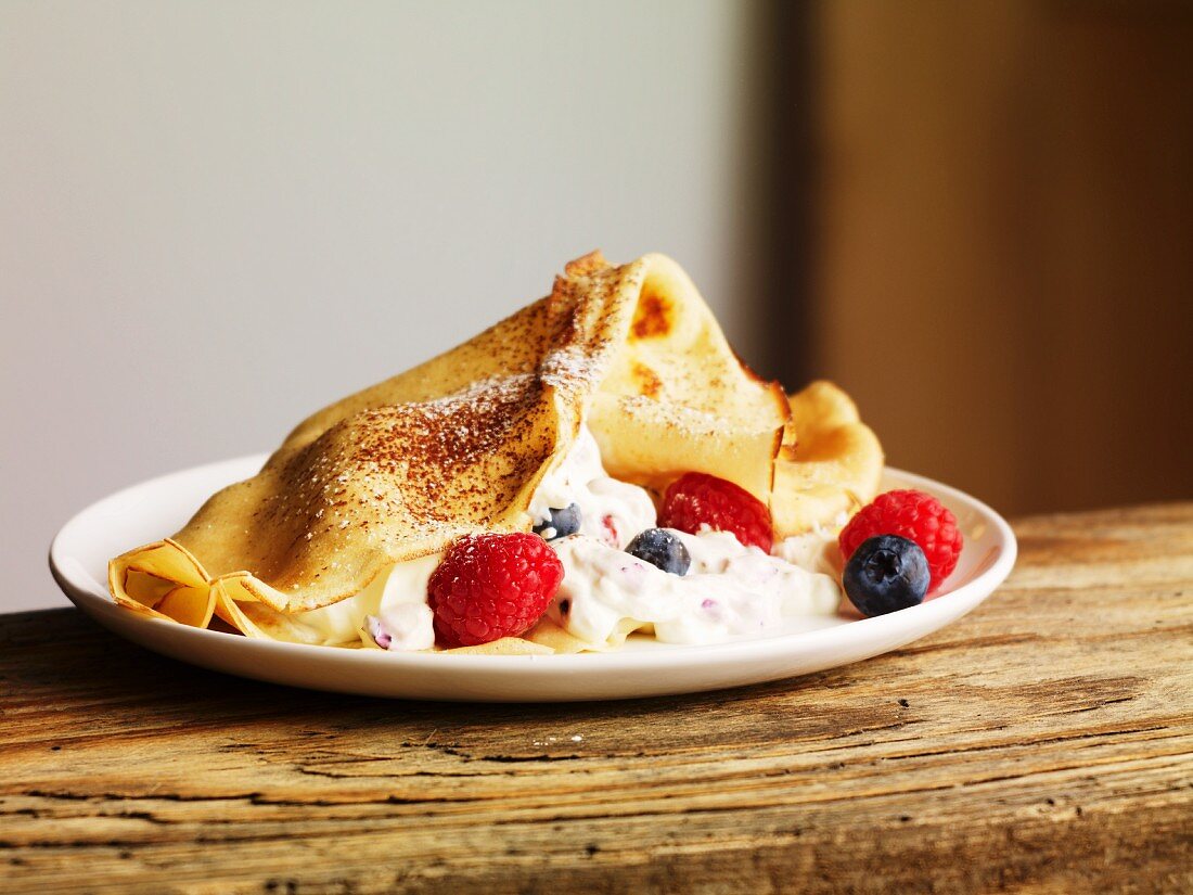 Crepe with yogurt and fresh berries