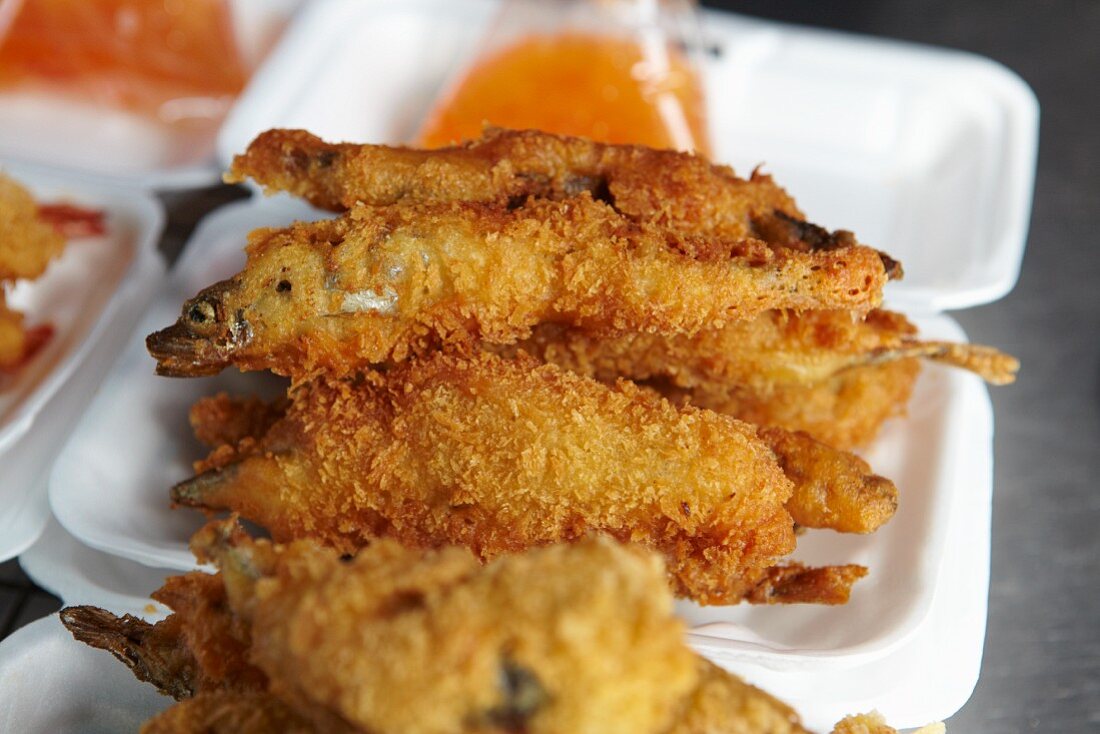 Fried fish with sweet and sour sauce