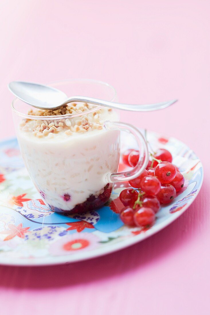 Rice pudding with red currants