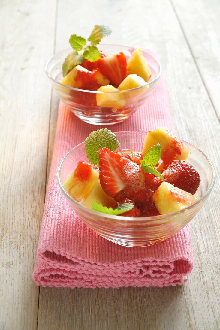 Strawberry-pineapple dessert