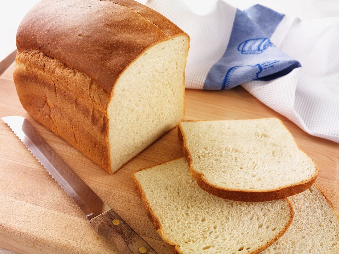 White tin loaf, with the end crust cut off