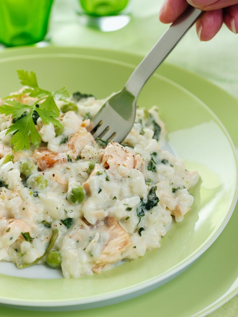 Risotto with peas and salmon
