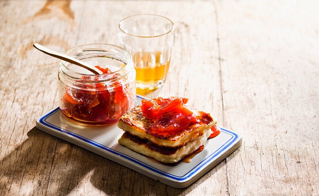 Halloumi with quince jelly