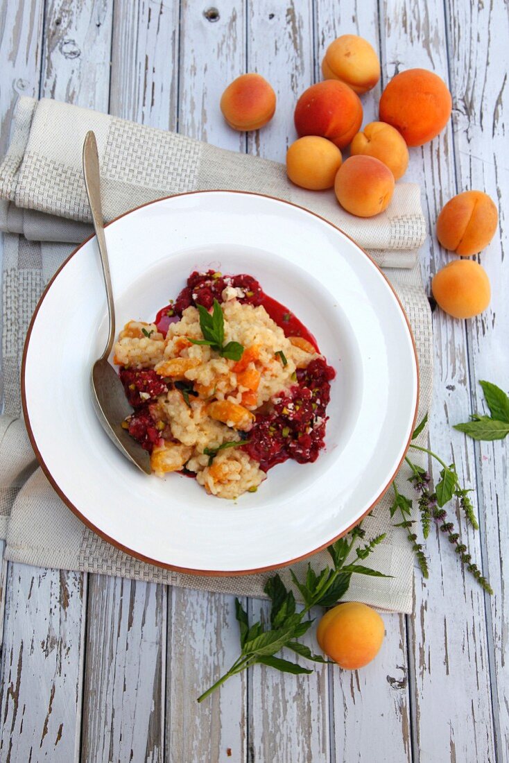 Risotto with raspberry pesto and apricots