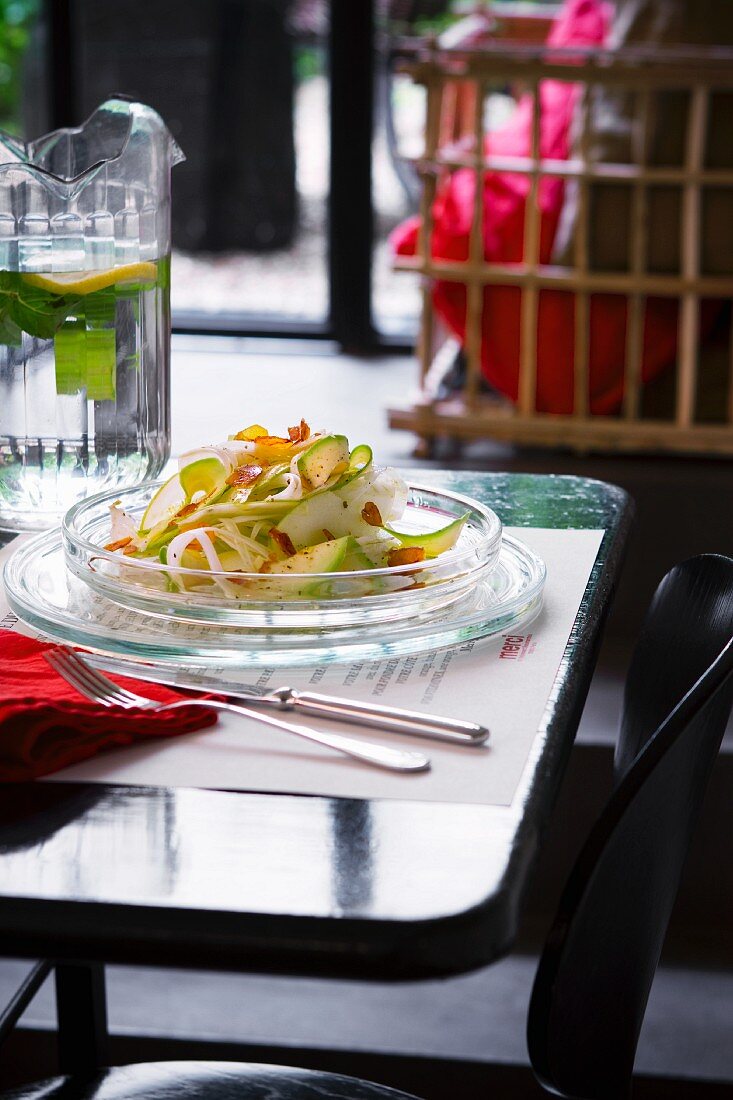 Avocado salad with green apple