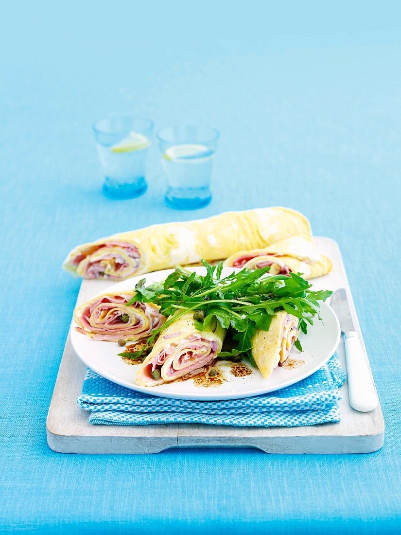 Wraps with egg, capers and ham