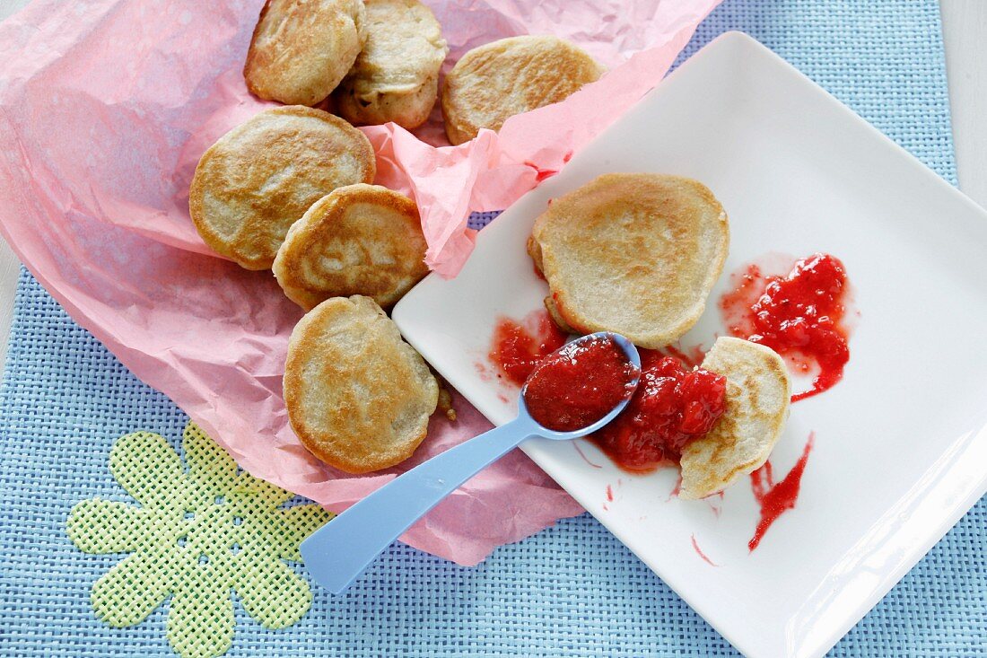 Blinis with fruit purée