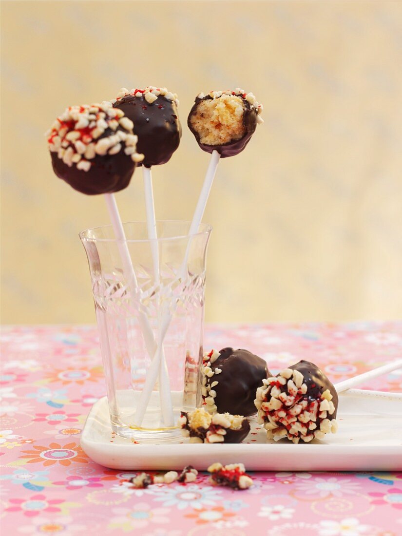 Cake pops with almonds and cherries