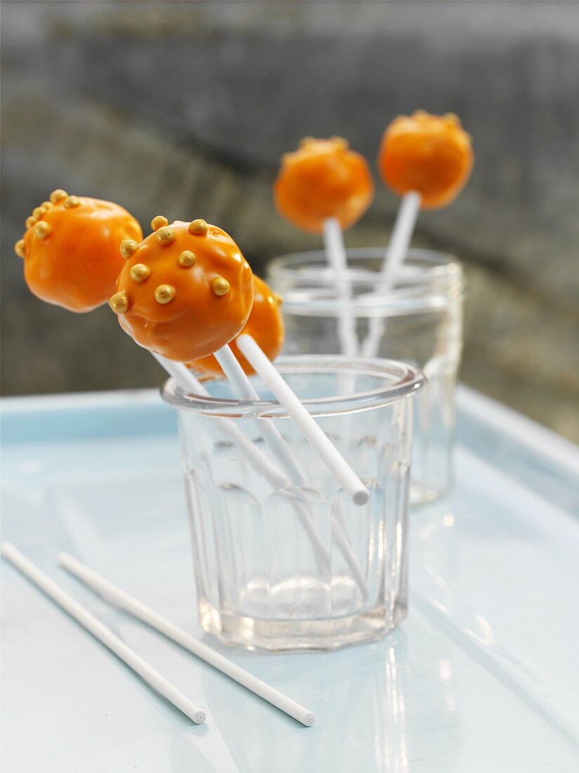 Cake pops with rum