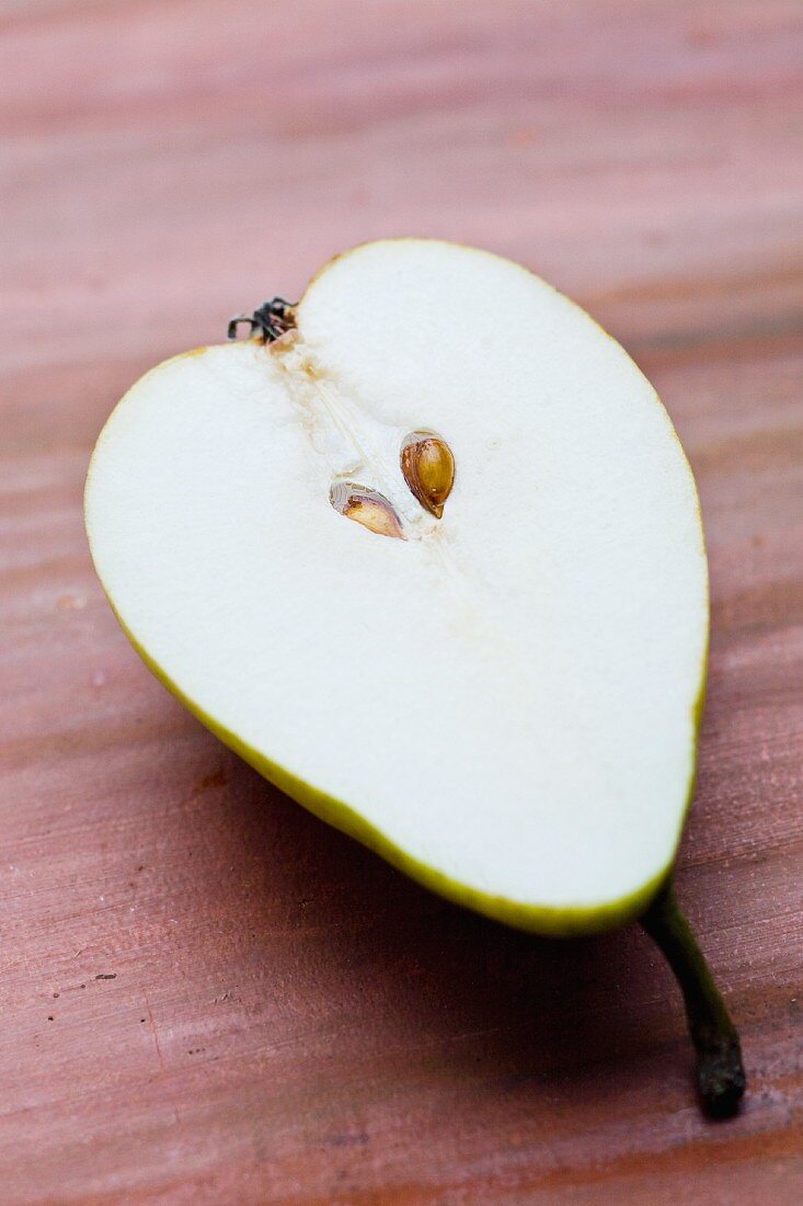 Half a pear, with seeds