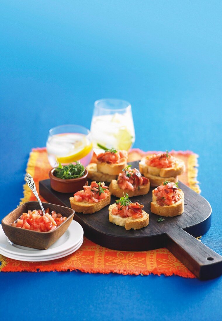 Tomato and bacon crostini with fresh thyme