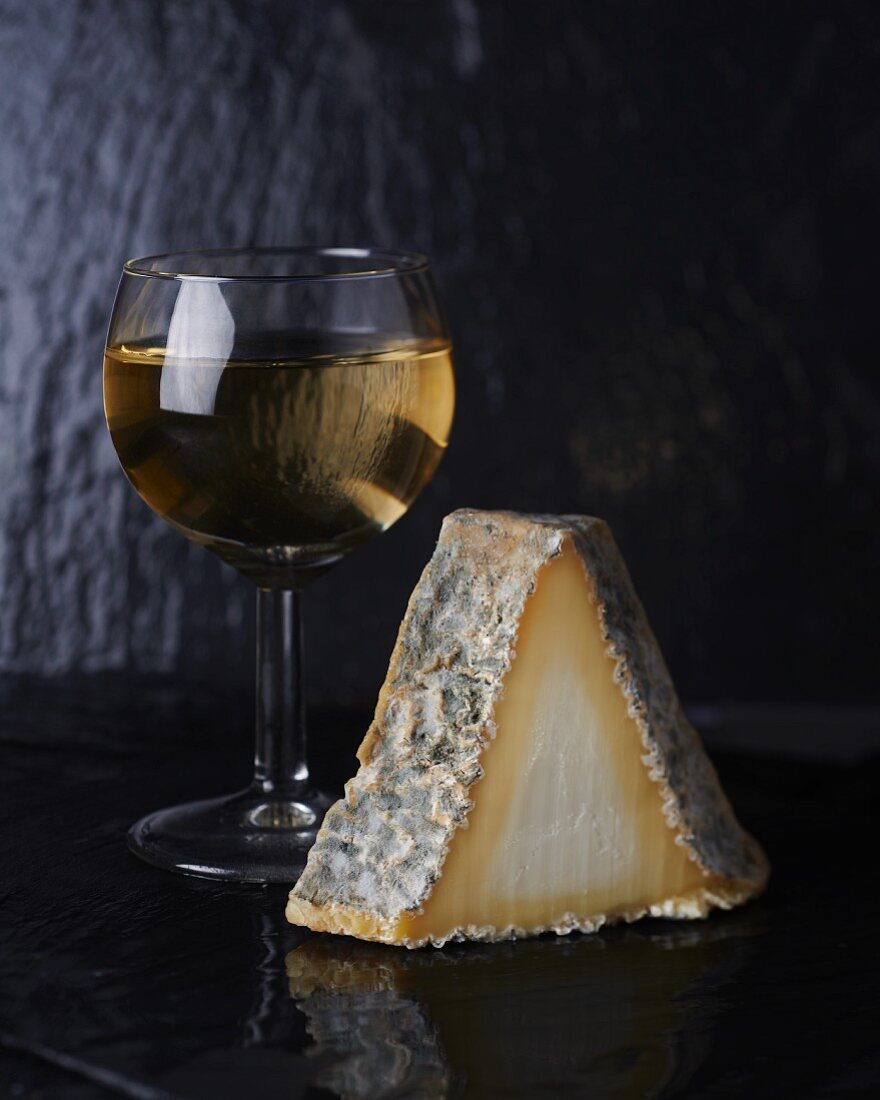 Goat's cheese and a glass of white wine