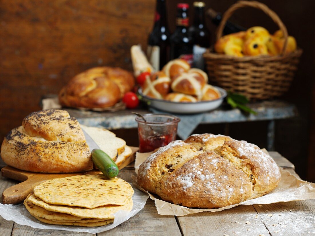 Various types of bread and bread rolls