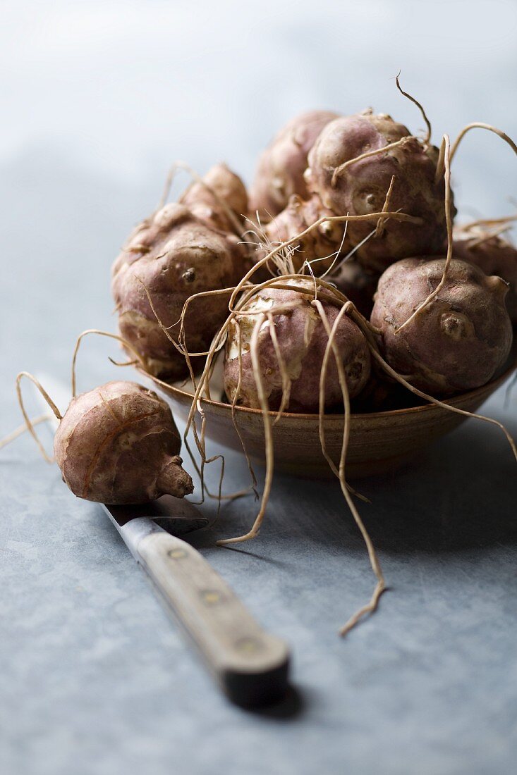 Jerusalem artichokes in a bowl