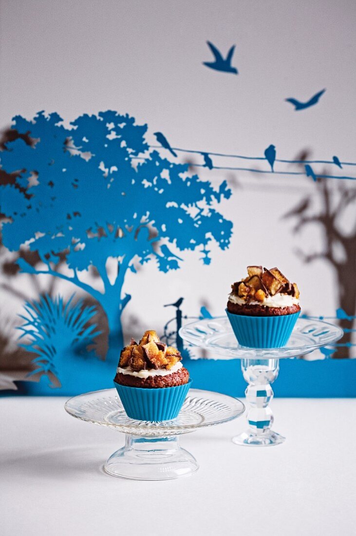 Lebkuchen-Cupcakes mit Honeycomb