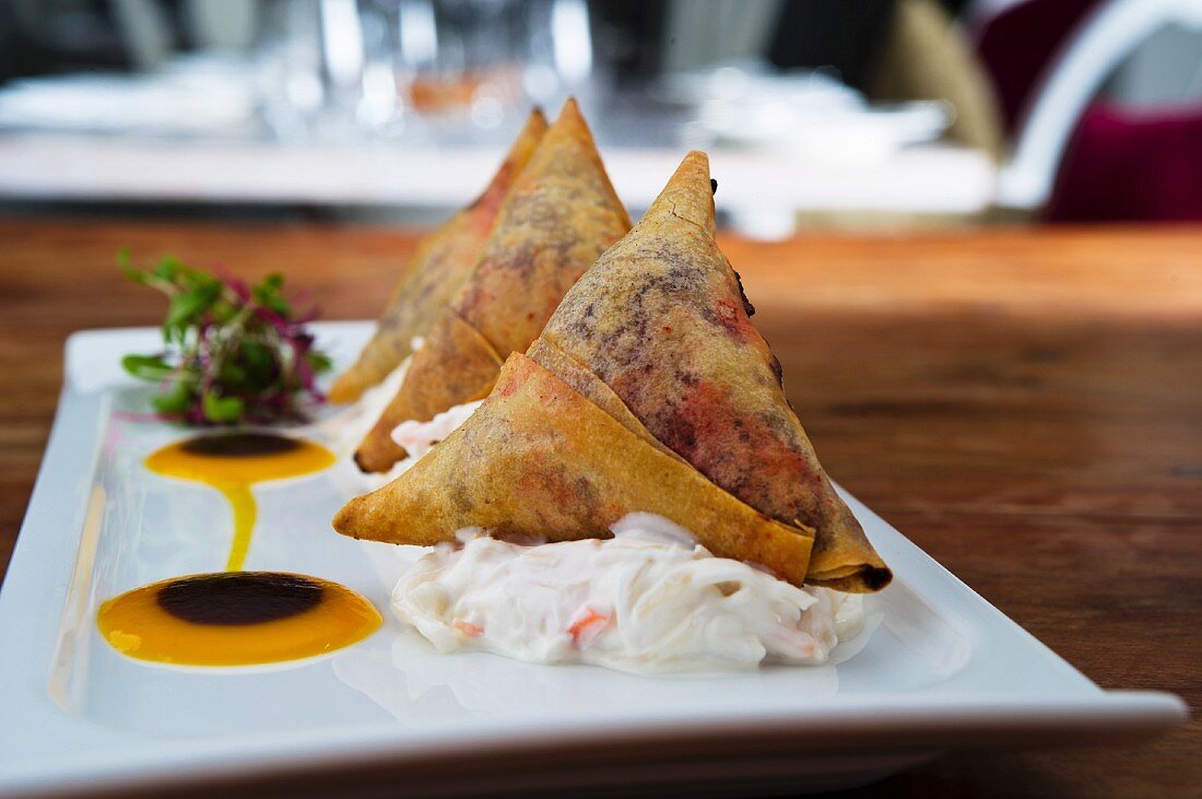 Beetroot samosas with coleslaw