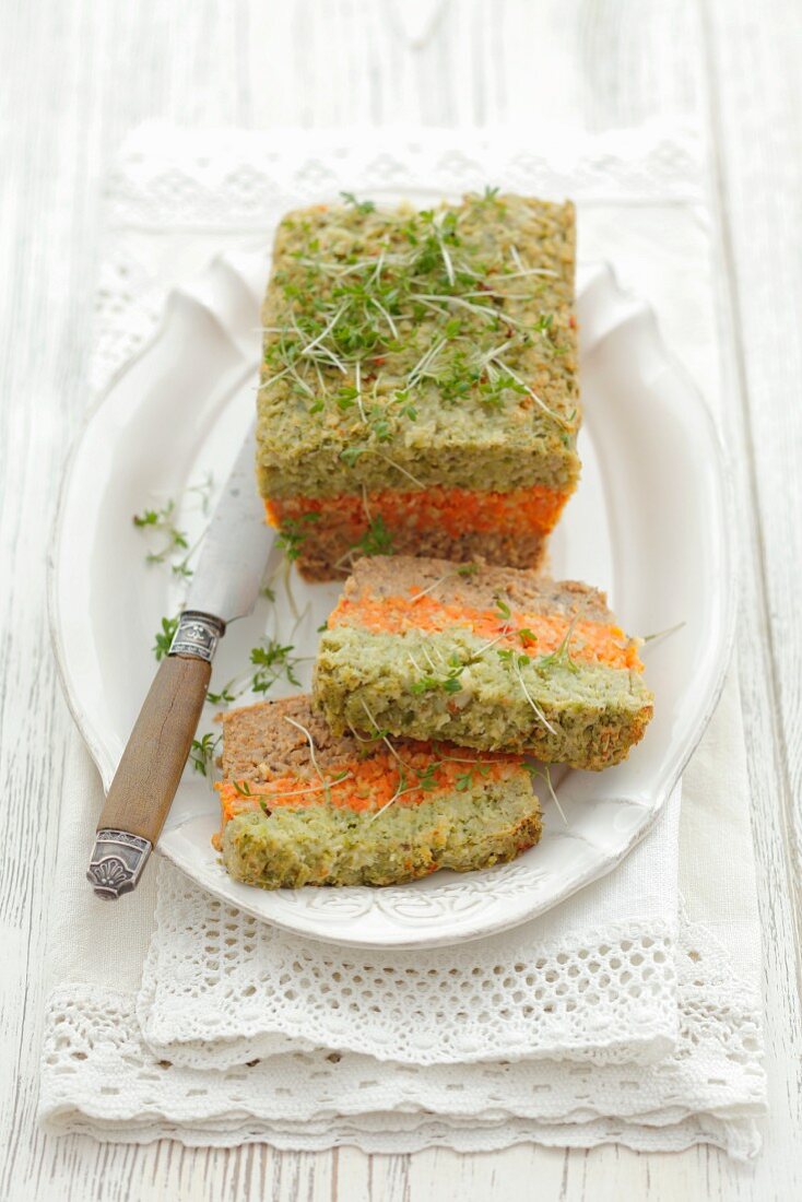 Carrot and broccoli pâté with soya and cress