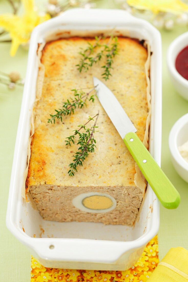 Meat terrine with egg, for Easter