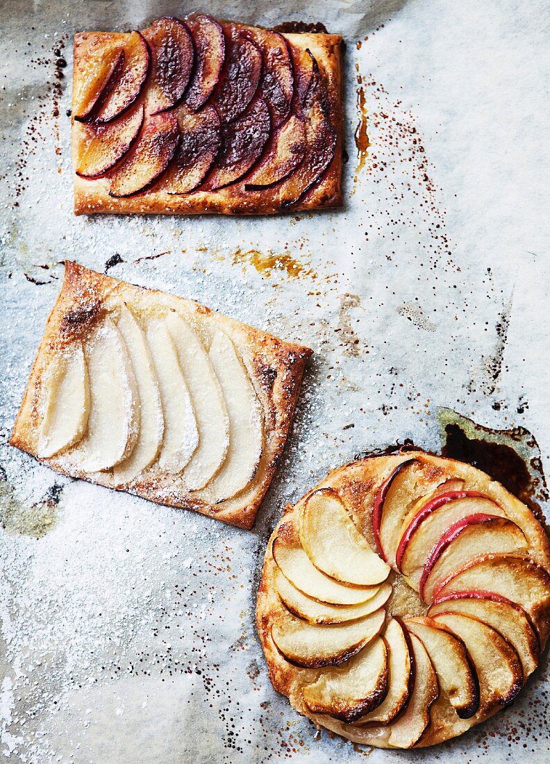 Verschiedene Obsttartes von oben