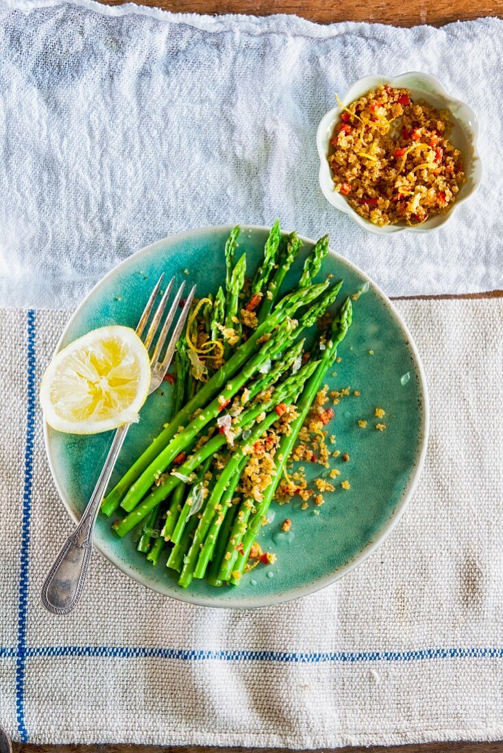 Green asparagus with breadcrumbs and chilli, garlic and lemon sauce