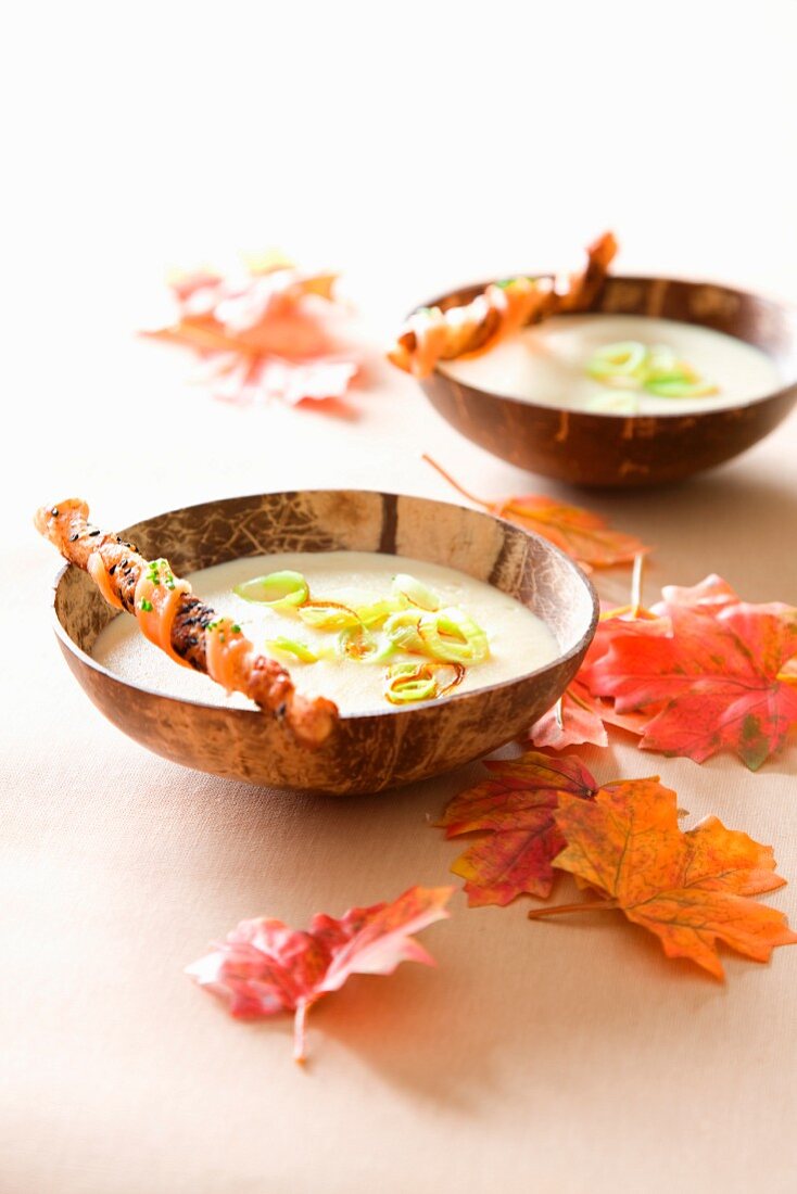 Blumenkohlsuppe mit Grissini