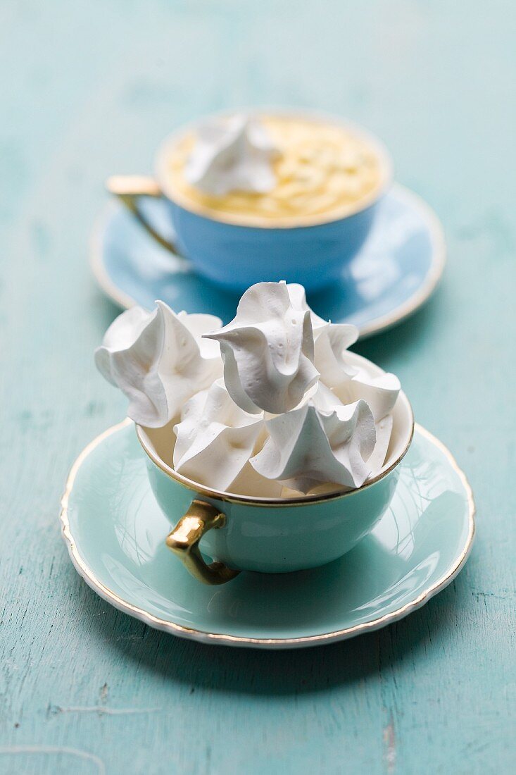 Baked meringue with passion fruit mousse