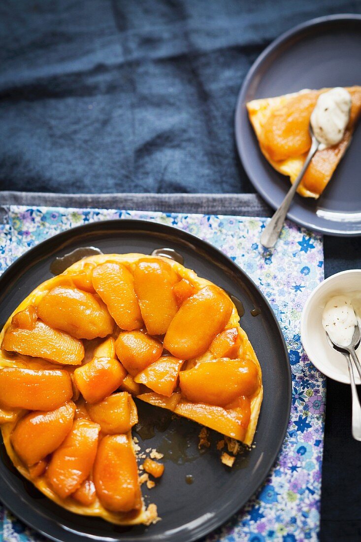 Tarte tatin (caramelised apple tart, France)