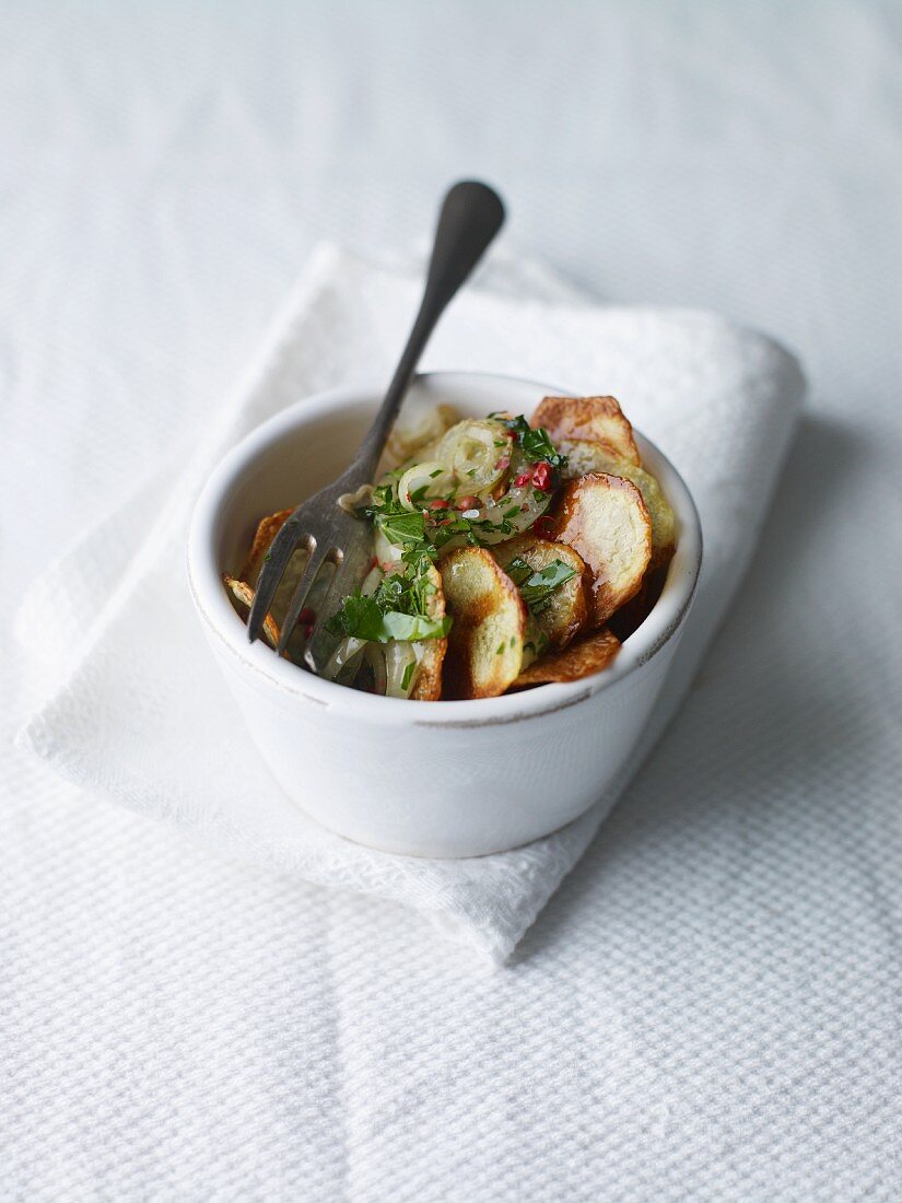 Bratkartoffelsalat mit Kräutern