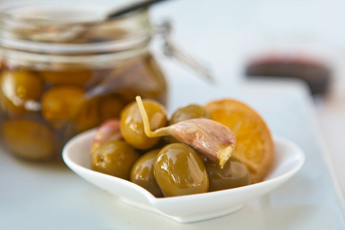 Pickled olives with garlic