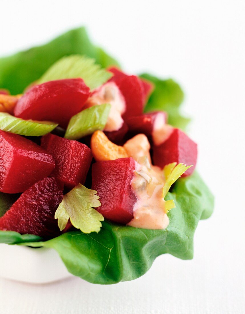 Beetroot salad with celery and cocktail sauce