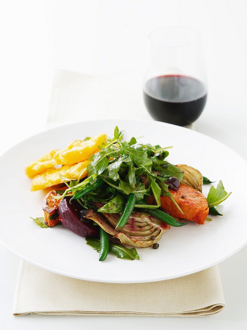 Salad with grilled vegetables and rocket