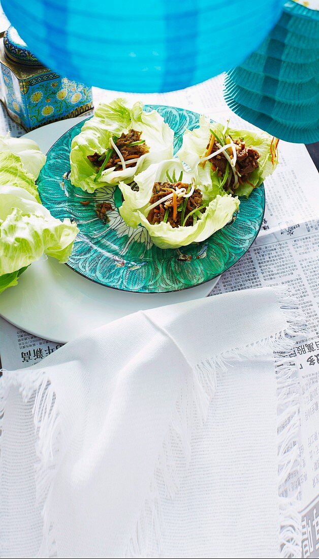 San Choy Bow (minced meat in lettuce leaves, China)