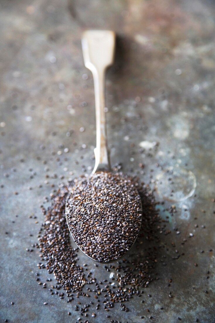 Chia Samen (Salvia hispanica) auf Löffel