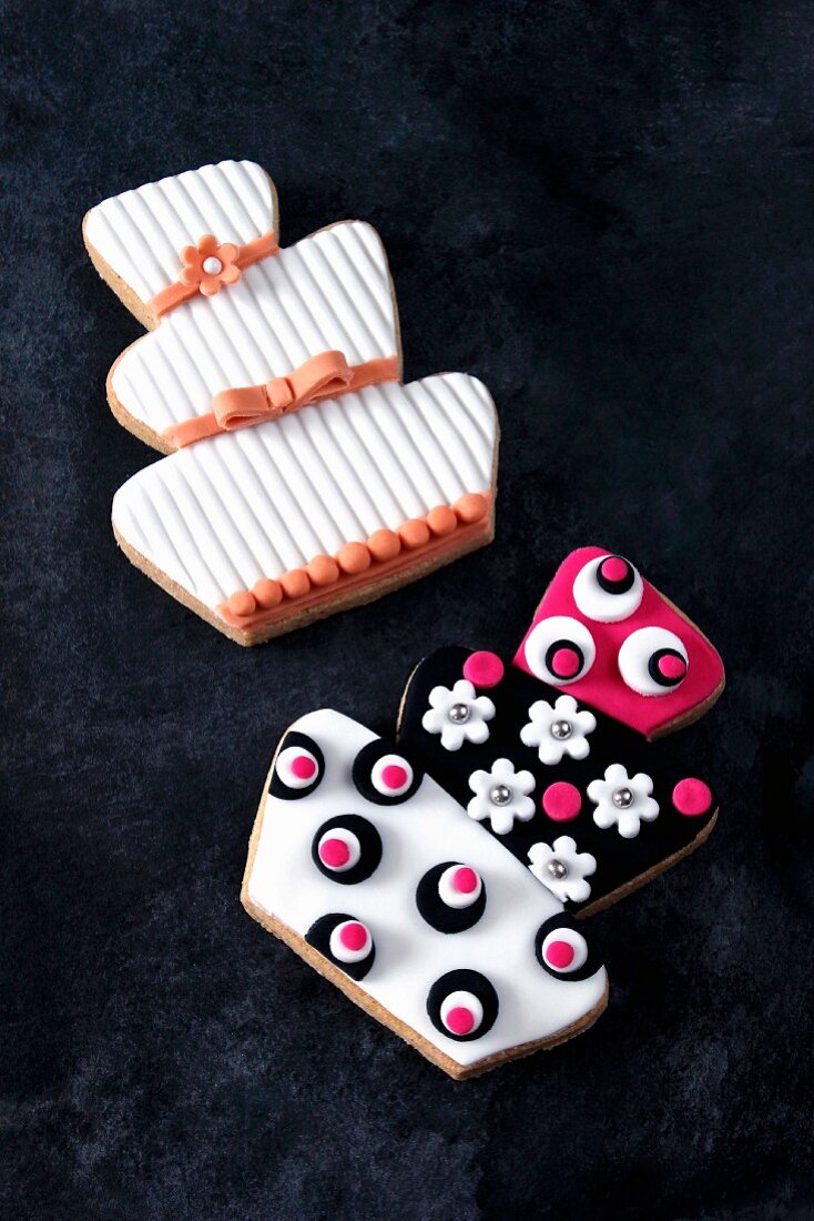 Biscuits with fondant icing