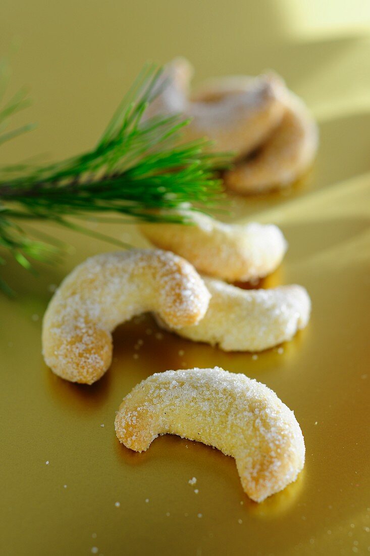 Vanilla crescents