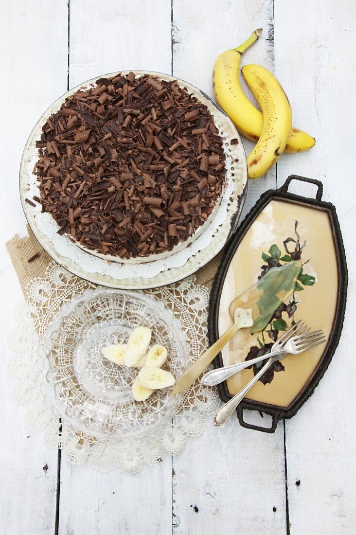 Banana and chocolate cake with low-fat quark