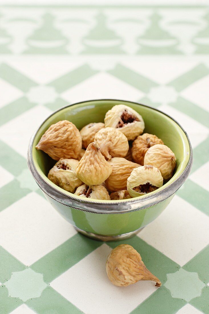 Dried baby figs in a bowl