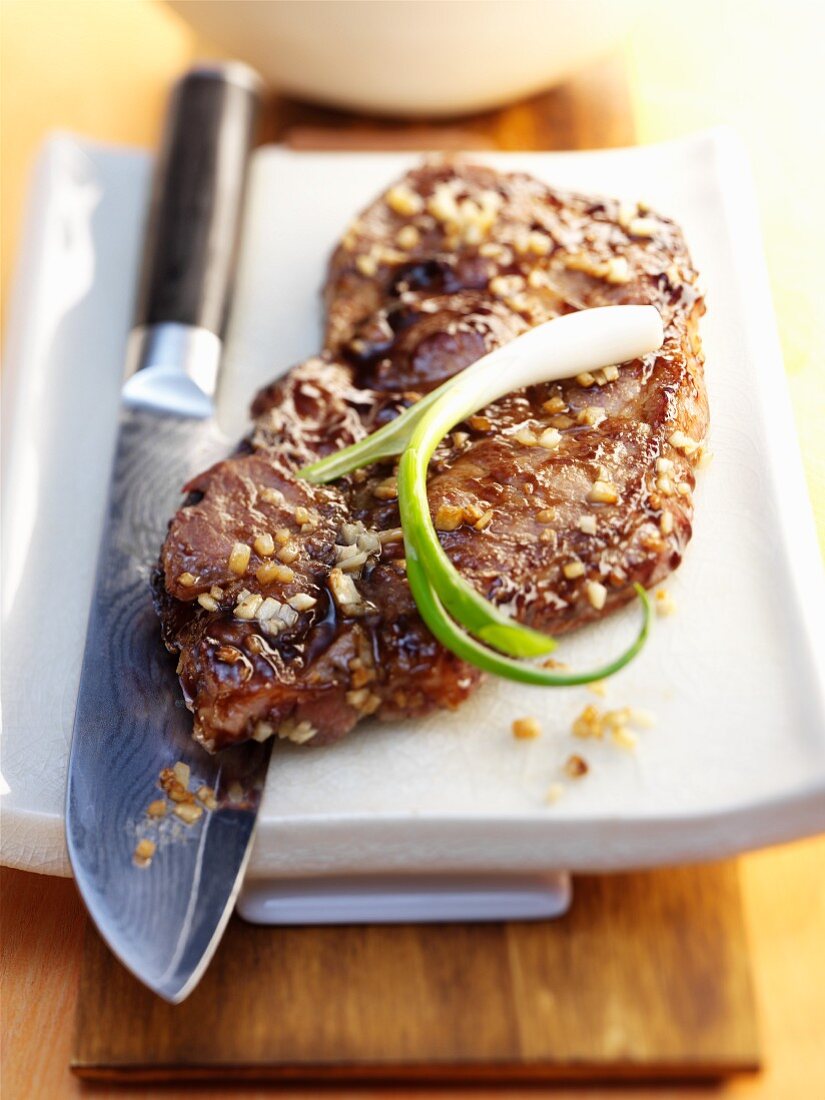 Steak with ginger and garlic (China)