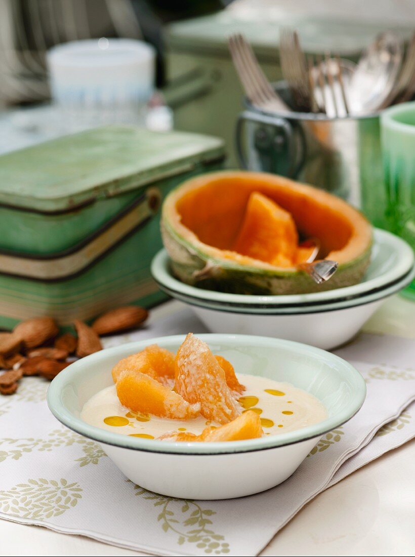 Almond soup with melon