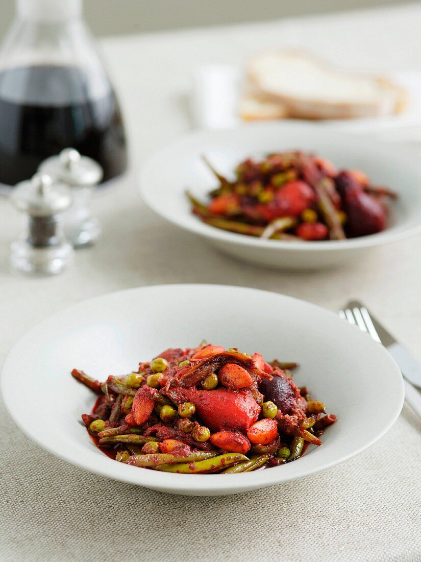 Salad of braised beetroot, peas and beans