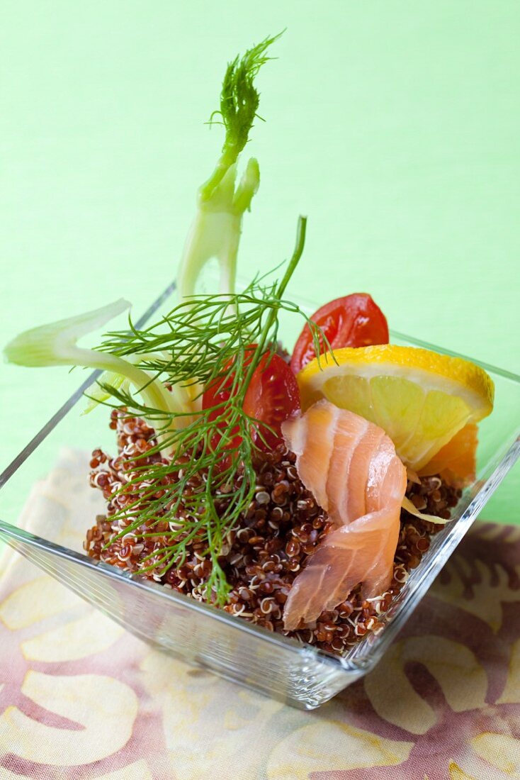 Quinoa salad with smoked salmon and fennel